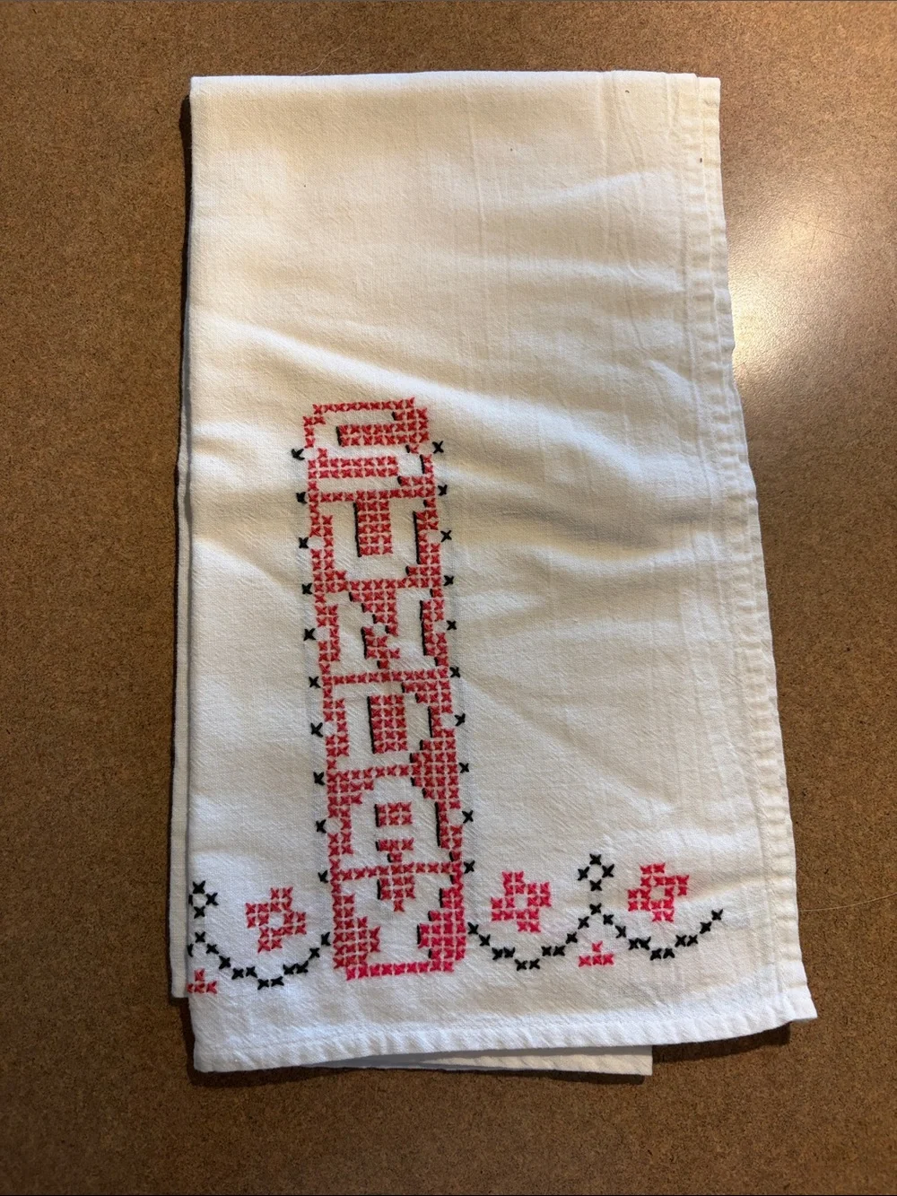 Vintage Embroidered Kitchen Dish Towels